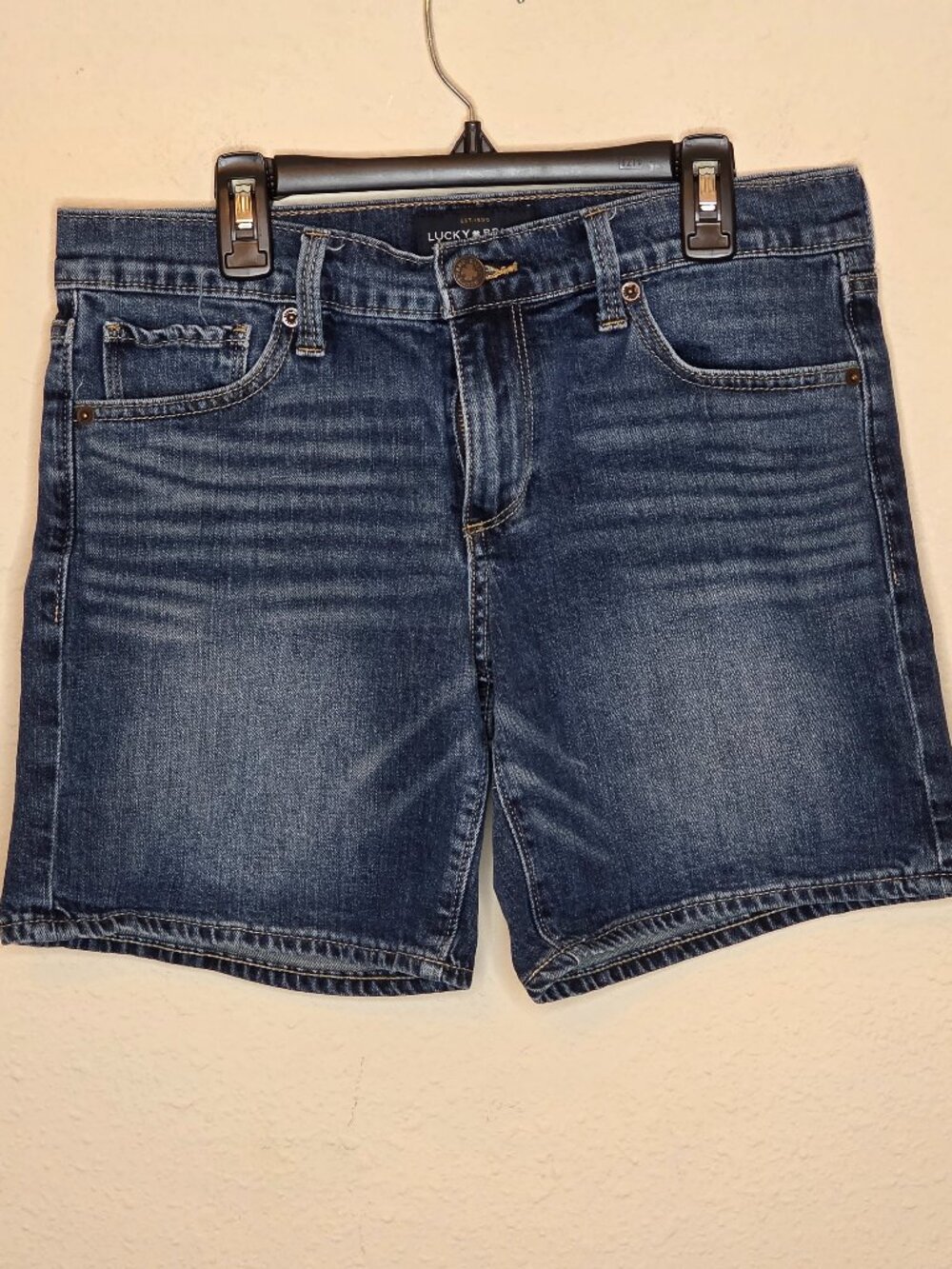 Lucky Brand "The Rollup" Women's Low Rise Hemmed Denim Shorts, Size 2/26